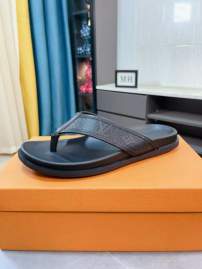 Picture of Louis Vuitton Slippers _SKULVsz38-44hnh0424982